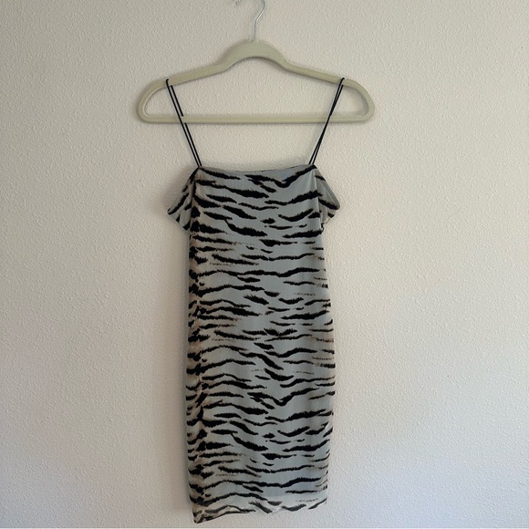 Forever 21 Dresses & Skirts - Forever 21 woman’s multi dress size large